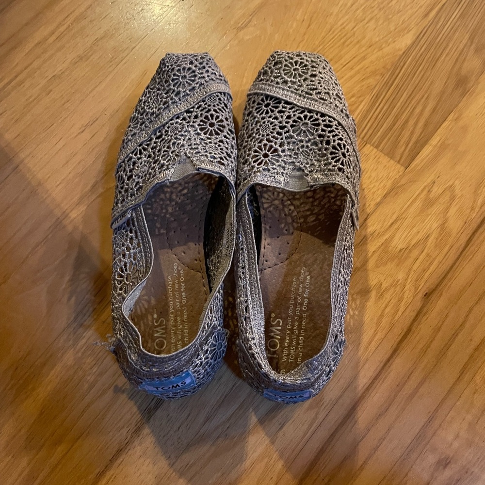 To Goodwill on 2/20! Toms slip on
